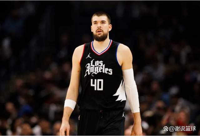 kaiyun-包含加时末段欧联传出新动向，斯图加特内部沟通，管理层表态——态度坚定，阵容厚度经受考验的词条